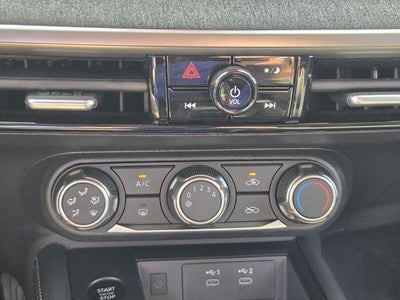 2025 Nissan Kicks SV AWD