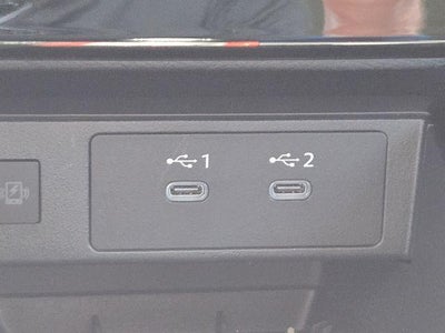 2025 Nissan Kicks SR FWD