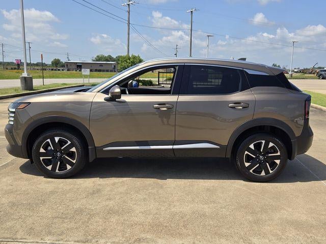 2025 Nissan Kicks SR FWD