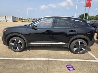 2025 Nissan Kicks SR AWD