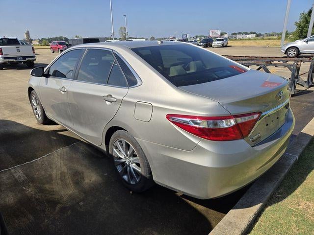 2017 Toyota Camry XLE Auto (SE)