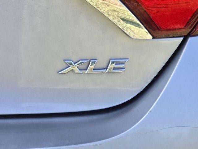 2017 Toyota Camry XLE Auto (SE)