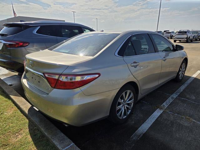 2017 Toyota Camry XLE Auto (SE)