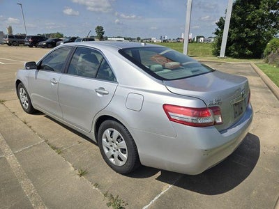 2011 Toyota Camry 4dr Sdn I4 Auto LE (Natl)