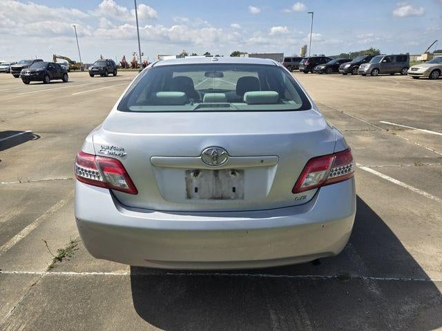 2011 Toyota Camry 4dr Sdn I4 Auto LE (Natl)