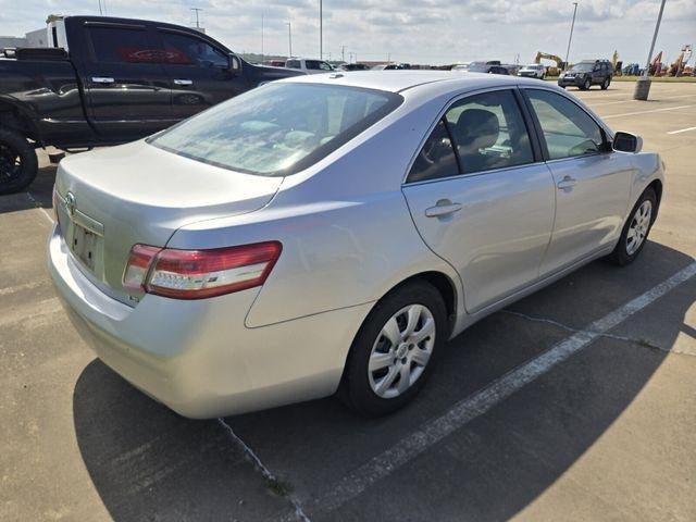 2011 Toyota Camry 4dr Sdn I4 Auto LE (Natl)