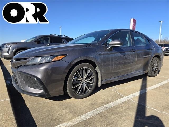 2024 Toyota Camry SE Auto (SE)