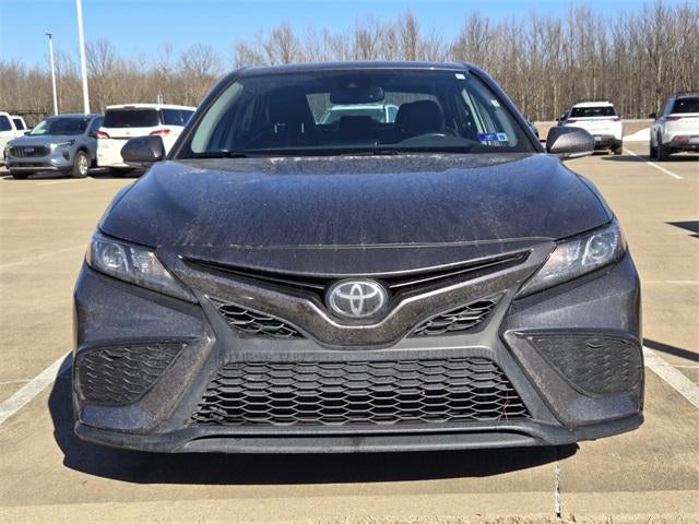 2024 Toyota Camry SE Auto (SE)