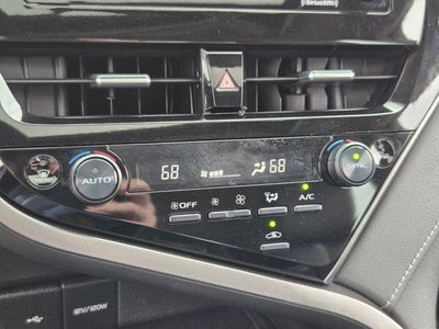 2024 Toyota Camry SE Auto (SE)