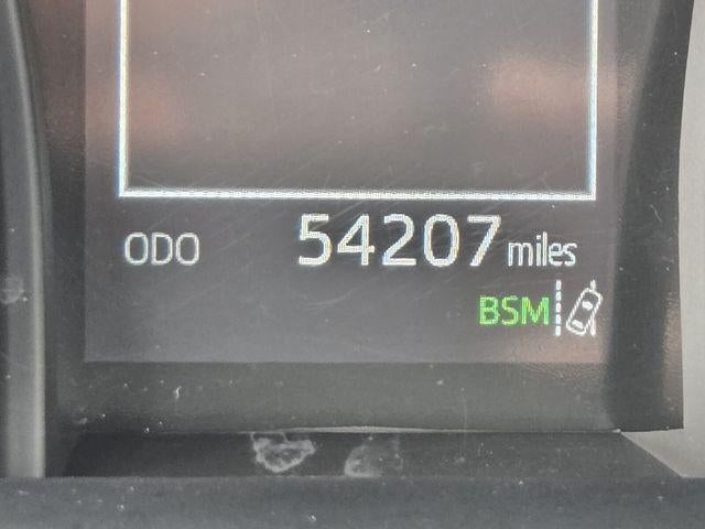 2024 Toyota Camry SE Auto (SE)