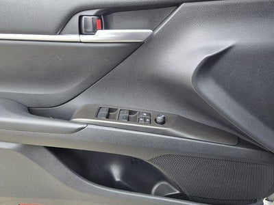 2024 Toyota Camry SE Auto (SE)