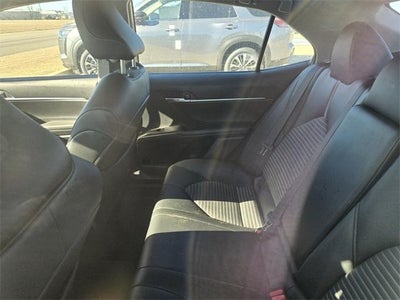 2024 Toyota Camry SE Auto (SE)