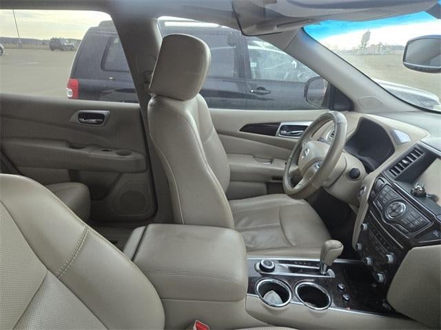 2014 Nissan Pathfinder 4WD 4dr Platinum