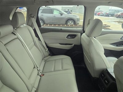 2021 Nissan Rogue FWD SV