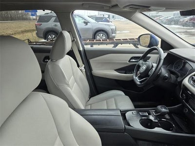 2021 Nissan Rogue FWD SV