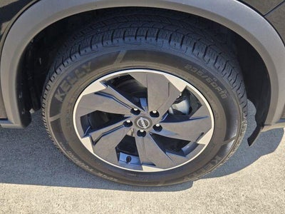 2025 Nissan Rogue FWD SV