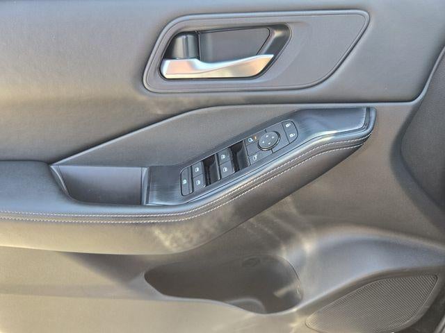 2025 Nissan Rogue FWD SV