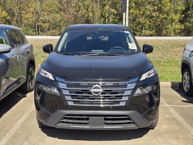 2025 Nissan Rogue FWD SV