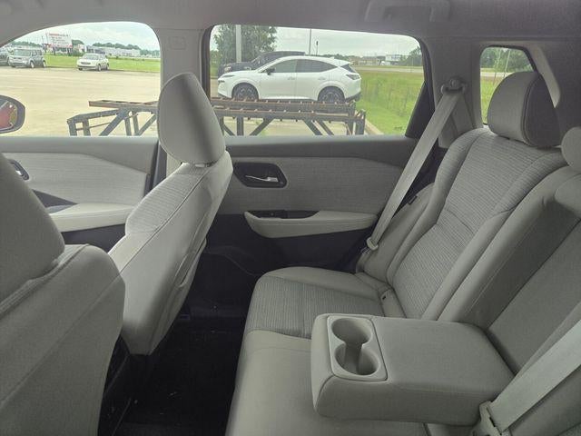 2023 Nissan Rogue FWD SV *Ltd Avail*