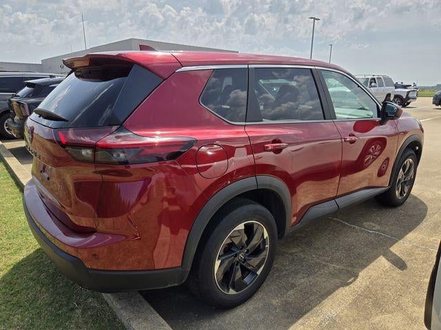 2025 Nissan Rogue FWD SV