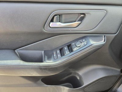 2025 Nissan Rogue AWD SV
