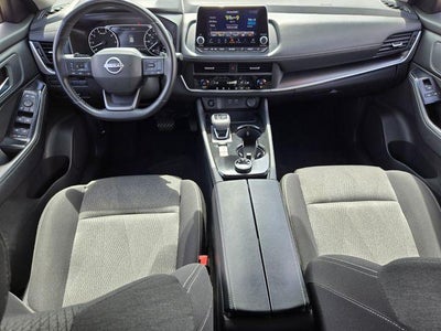 2025 Nissan Rogue AWD SV