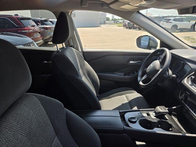 2025 Nissan Rogue AWD SV
