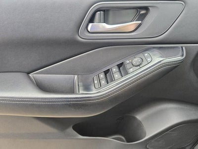 2025 Nissan Rogue AWD SV