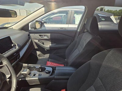 2025 Nissan Rogue AWD SV