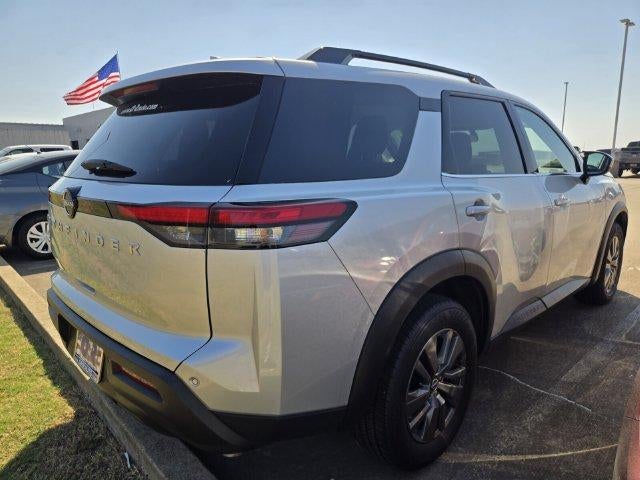 2025 Nissan Pathfinder SV 2WD
