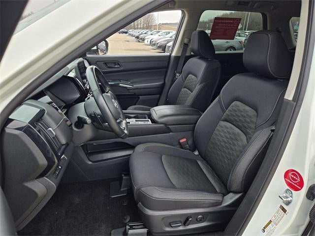 2023 Nissan Pathfinder SV 2WD