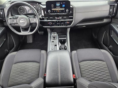 2023 Nissan Pathfinder SV 2WD