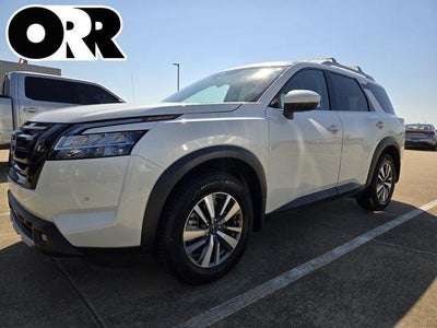 2023 Nissan Pathfinder SL 2WD