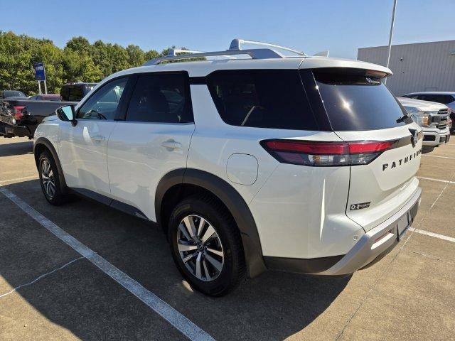 2023 Nissan Pathfinder SL 2WD