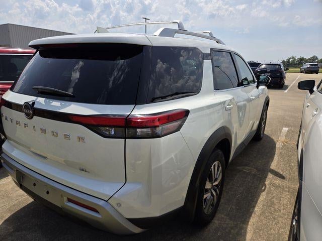2022 Nissan Pathfinder SL 2WD