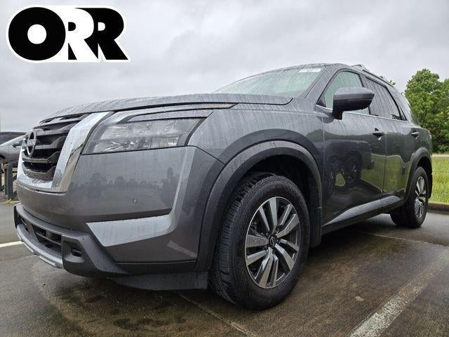 2025 Nissan Pathfinder SL 2WD