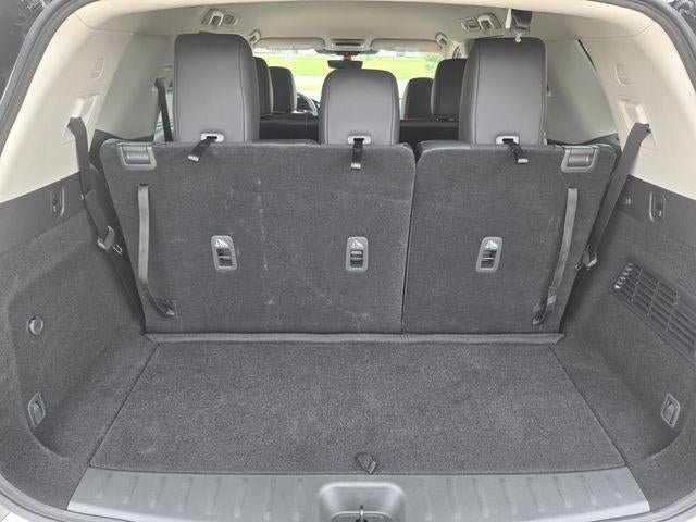 2025 Nissan Pathfinder SL 2WD