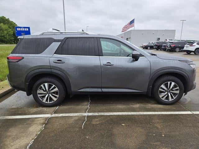 2025 Nissan Pathfinder SL 2WD