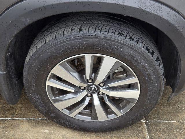 2025 Nissan Pathfinder SL 2WD