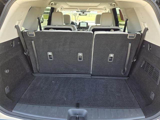 2025 Nissan Pathfinder SL 2WD