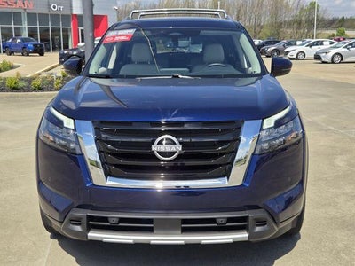 2025 Nissan Pathfinder SL 2WD