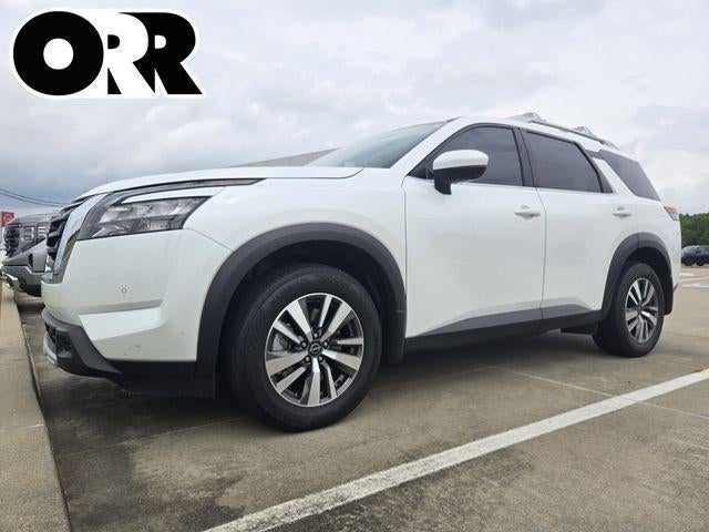 2025 Nissan Pathfinder SL 4WD