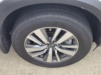 2025 Nissan Pathfinder SL 4WD