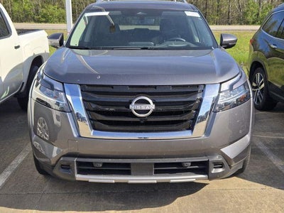 2024 Nissan Pathfinder Platinum 2WD