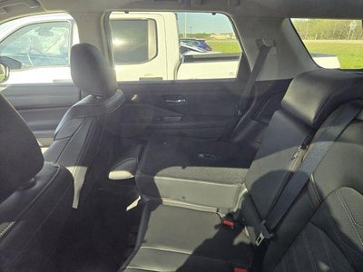 2024 Nissan Pathfinder Platinum 2WD