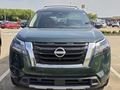 2025 Nissan Pathfinder Platinum 2WD