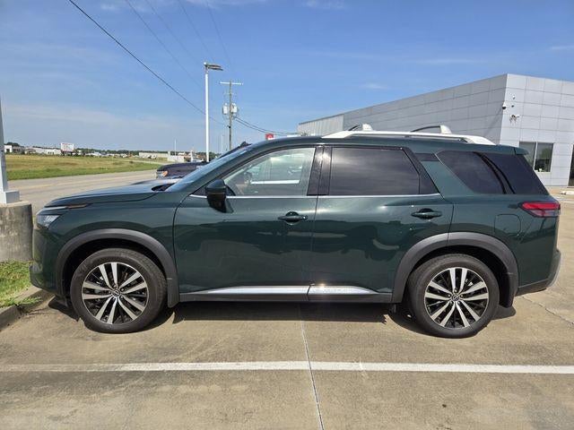 2025 Nissan Pathfinder Platinum 2WD