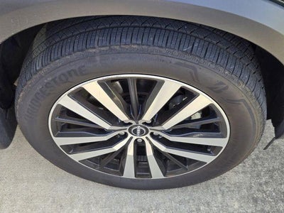 2025 Nissan Pathfinder Platinum 2WD