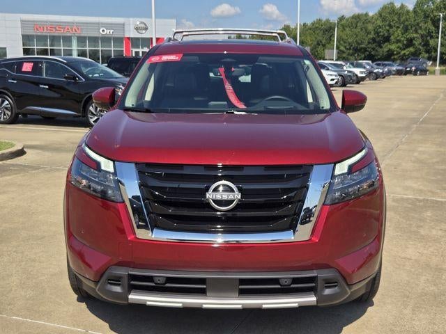2025 Nissan Pathfinder Platinum 2WD