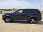 2024 Nissan Pathfinder Platinum 2WD